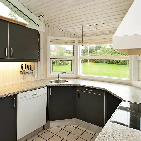 Vakantiehuis Three-Bedroom Holiday home in Hejls 7