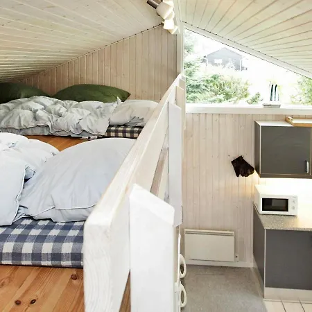 6 Person Holiday Home In Hejls-By Traum *