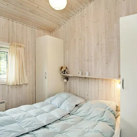 Holiday home 6 Person Holiday Home In Hejls-By Traum