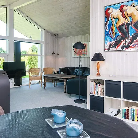 6 Person Holiday Home In Hejls-By Traum *