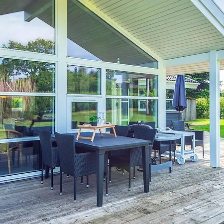 Vakantiehuis Three-Bedroom Holiday home in Hejls 7 *