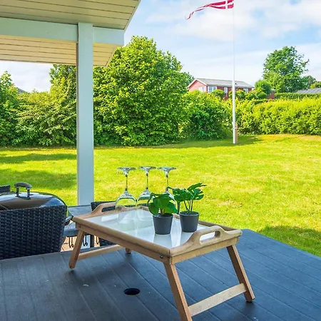 Vakantiehuis Three-Bedroom Holiday home in Hejls 7 Hejls