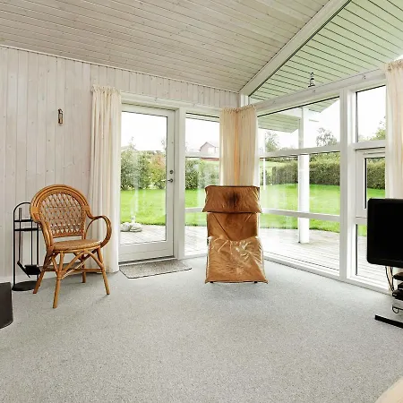 Three-Bedroom Holiday home in Hejls 7 *